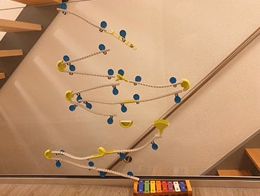 Gecko Run Marble Run in use